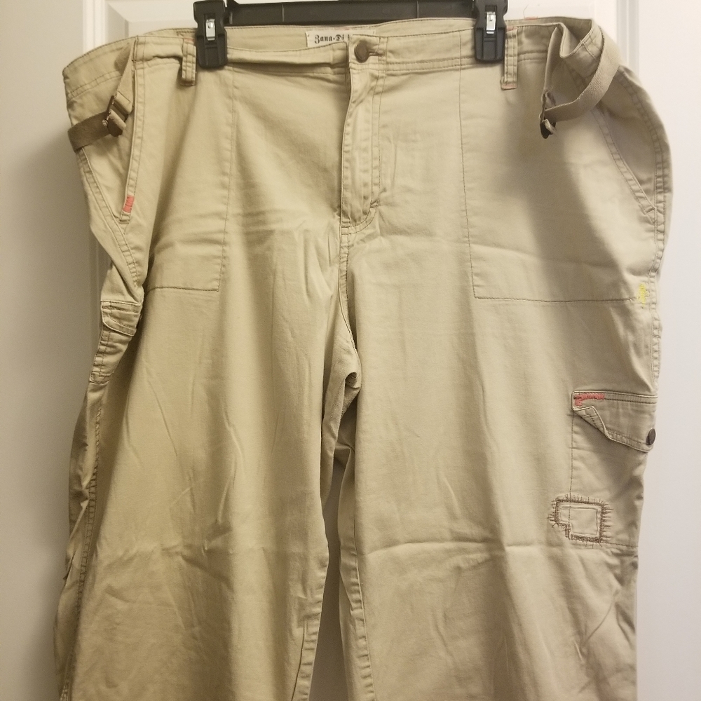 Zana di cropped khakis